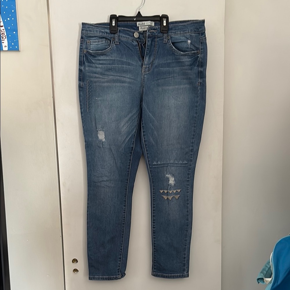 Mudd FLX Stretch Mid-Rise Ankle Junior’s Blue Jeans